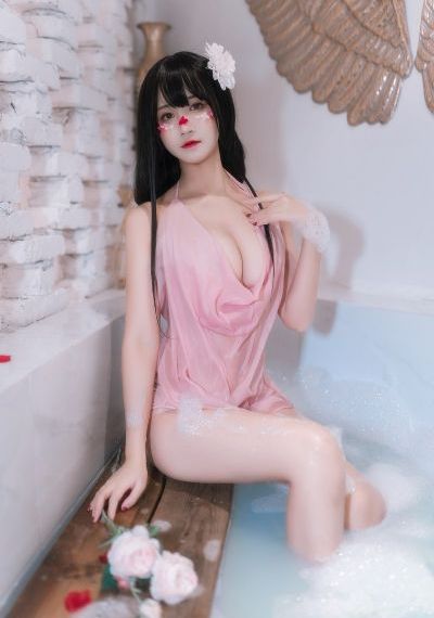 闪耀的她