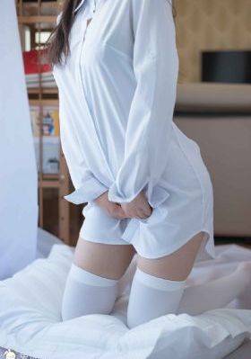 我女朋友的母亲中文完整视频翻译