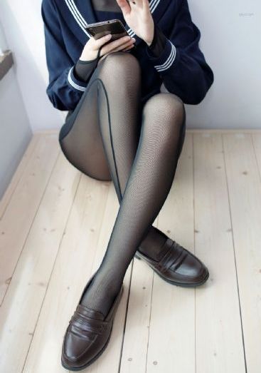 年轻的小婊孑4