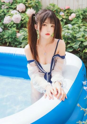 一脸嫌弃