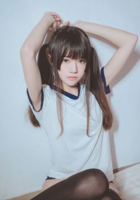 金花瓶楷梅花